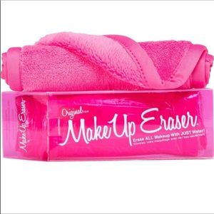 HP🔥NWT Original Pink MakeUp Eraser Full Size Makeup Eraser Cloth